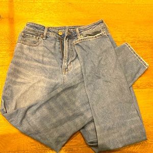 light blue American Eagle ripped skinny jeans